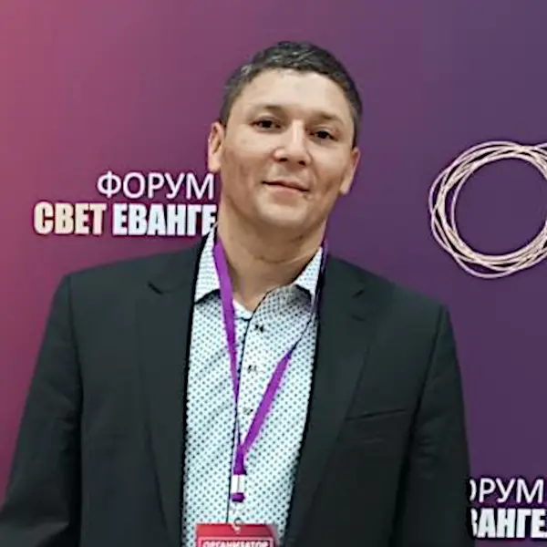 Владислав Гумеров